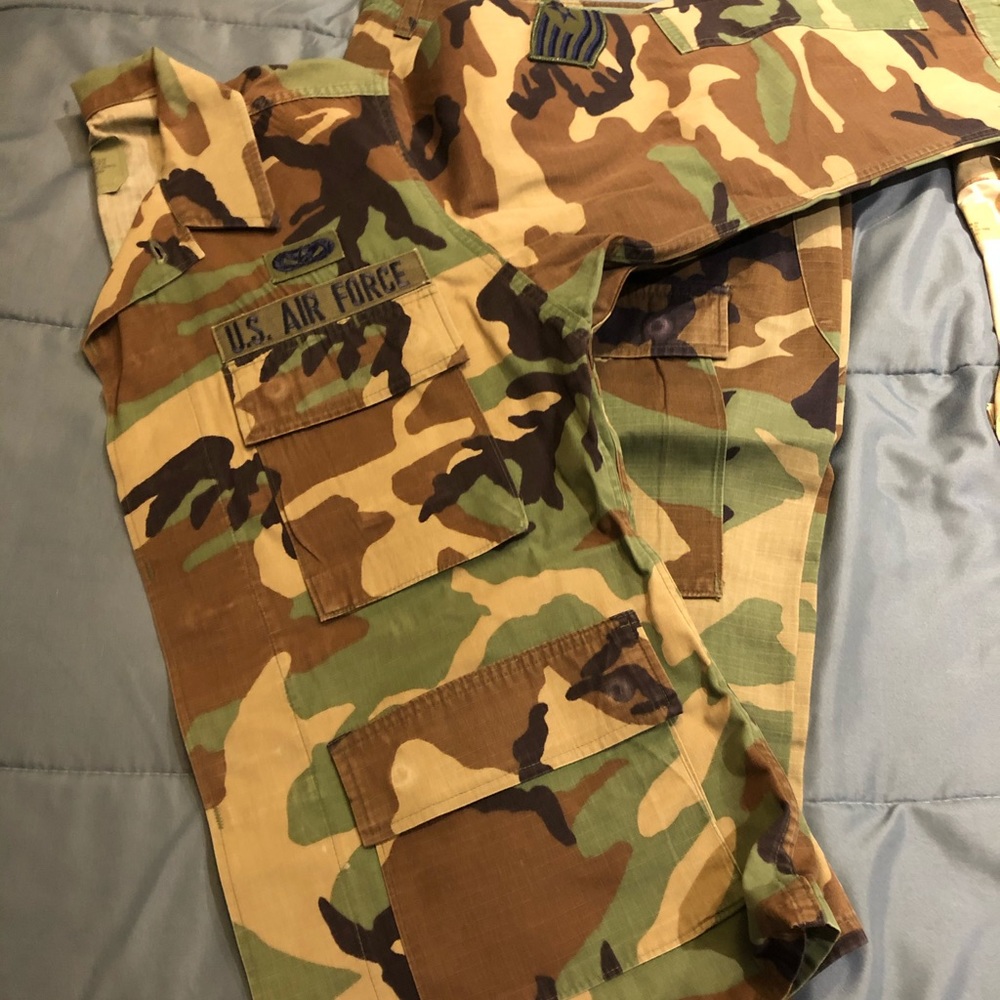 Military uniform set